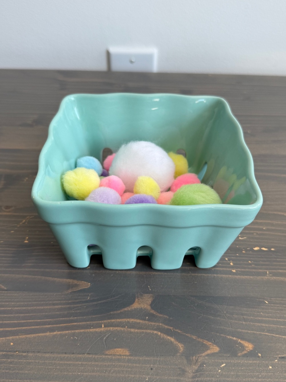 Ceramic berry basket
